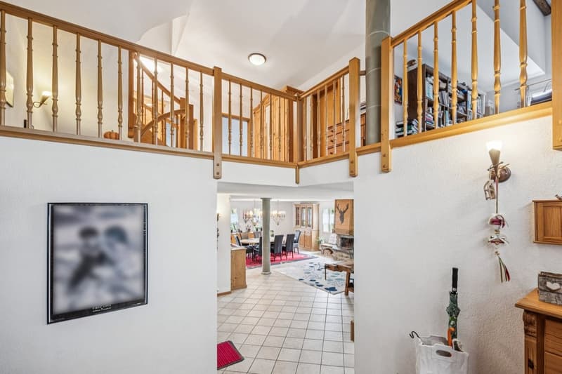 Exceptional 8-room estate with tree-lined park and swimming pool in Montprev (12)