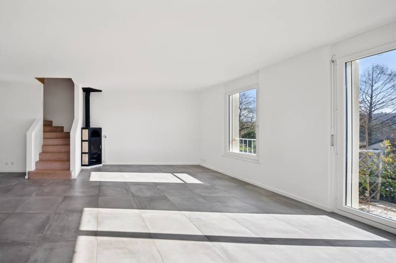Beautiful family home, 10 minutes from Lausanne (8)