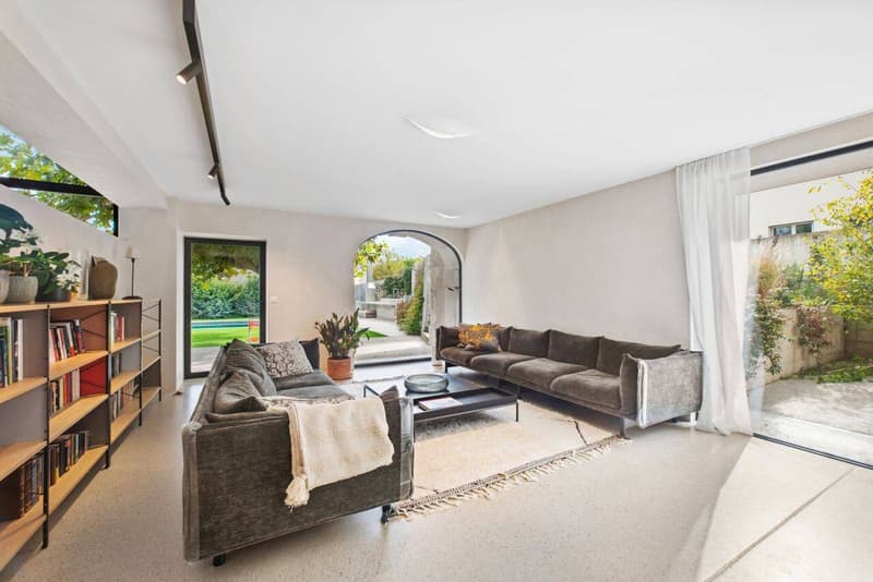 Exceptional Villa with Majestic Volumes and Pool (3)