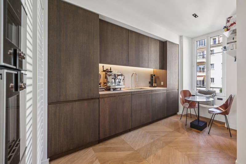 Magnifique appartement 5.5 pièces haussmannien entièrement rénové (5)