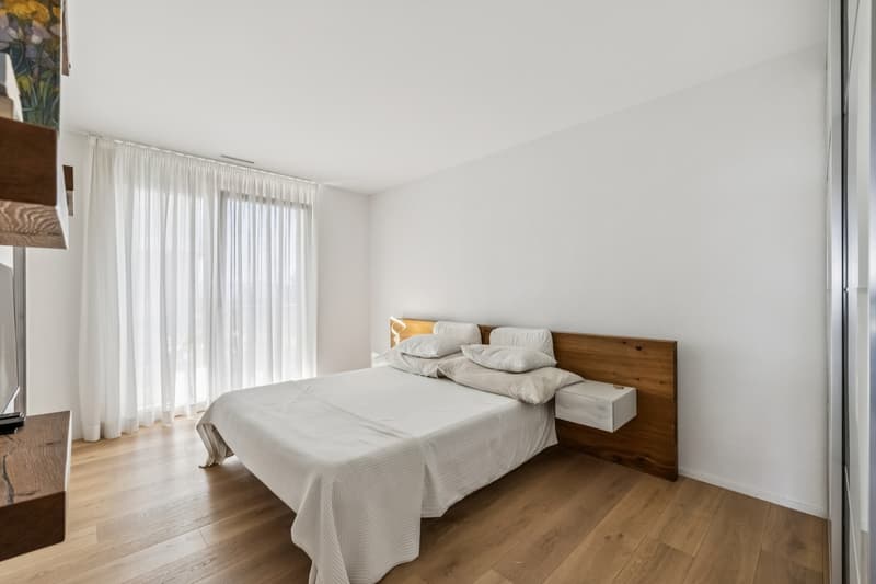 Prächtige Minergie-Wohnung mit großer Terrasse von 42 m² mit Seeblick (8)