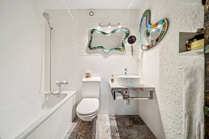 Charming 2.5-room apartment with balcony (7)