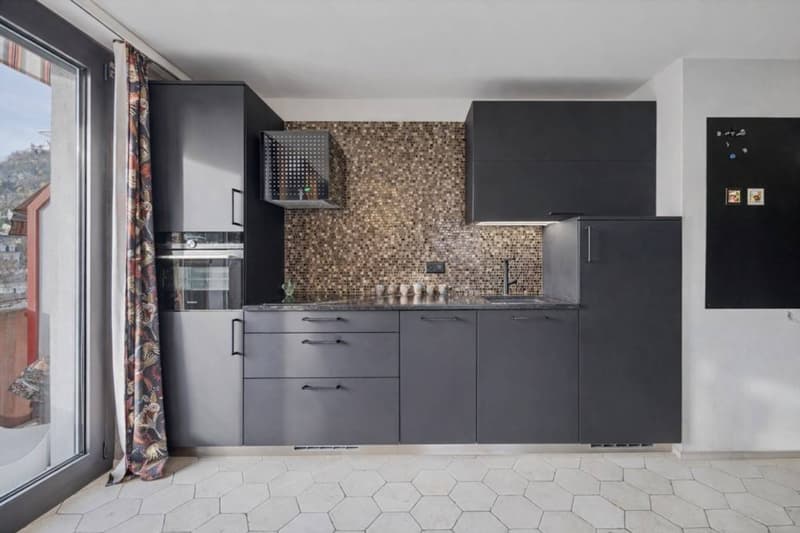 Charming 2.5-room apartment with balcony (4)