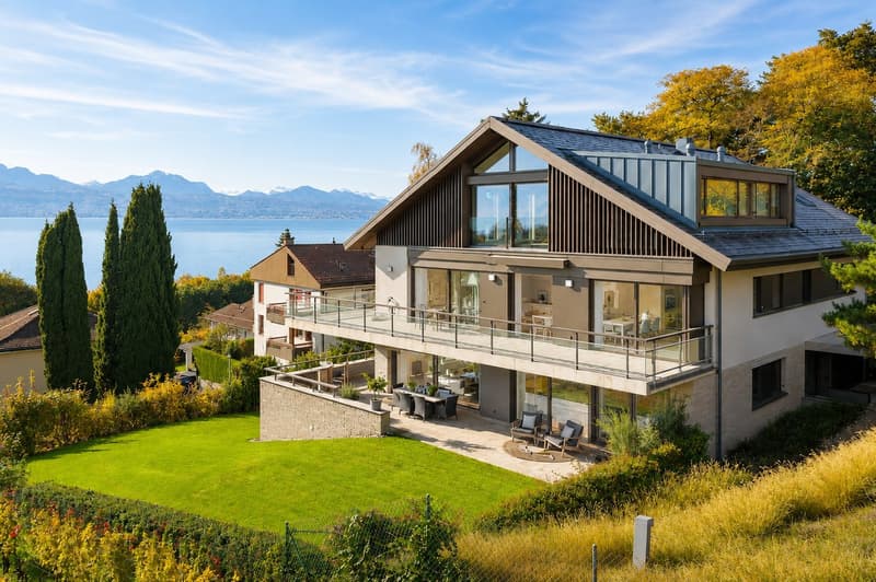 Duplex d'exception avec jardin privatif et vue lac (3)