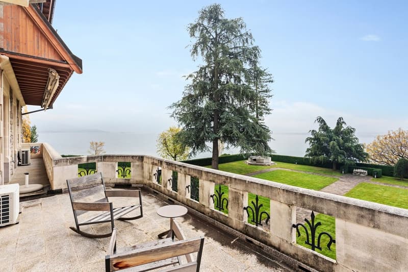 Maison de maître au caractère d'antan, emplacement exceptionnel ! (13)