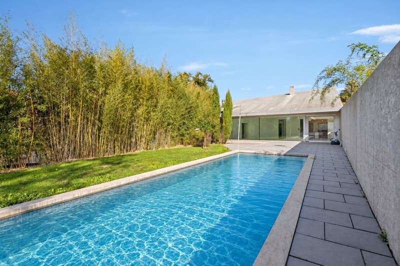 Villa d'architecte contemporaine avec piscine au Mont-sur-Lausanne (1)