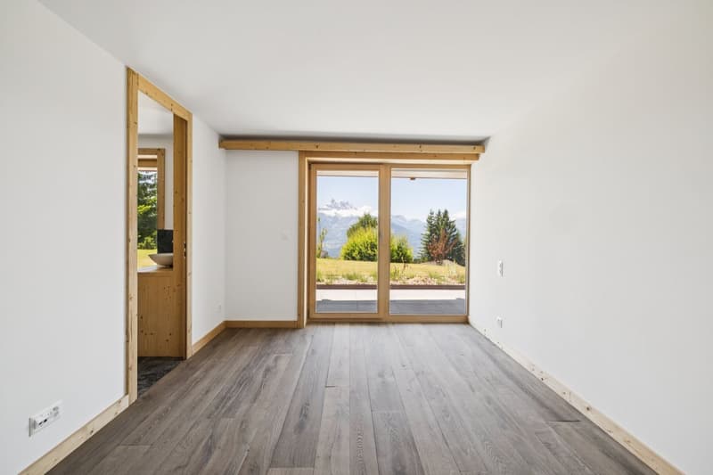 Rare duplex with garden, ski-in & ski-out, sublime view! (9)