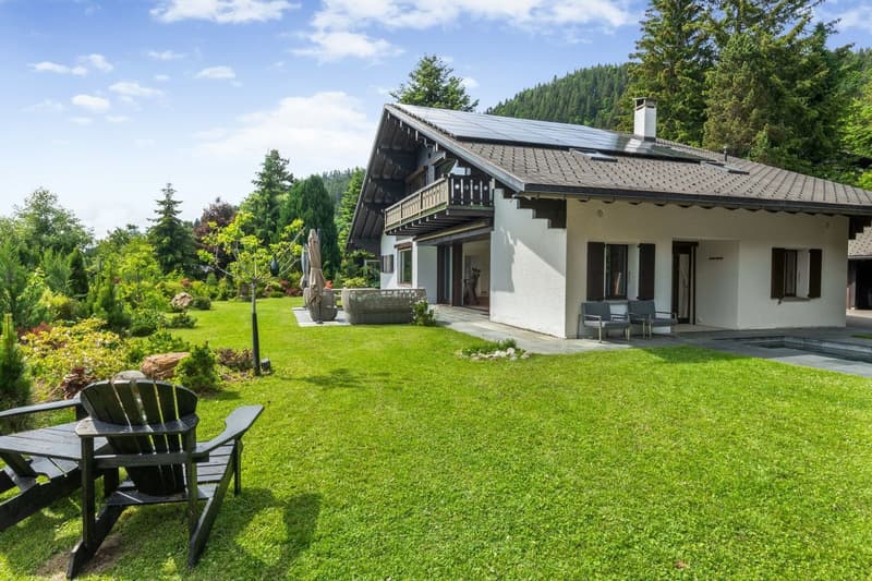 Ampio chalet con piscina riscaldata e vista mozzafiato sulle Alpi (4)
