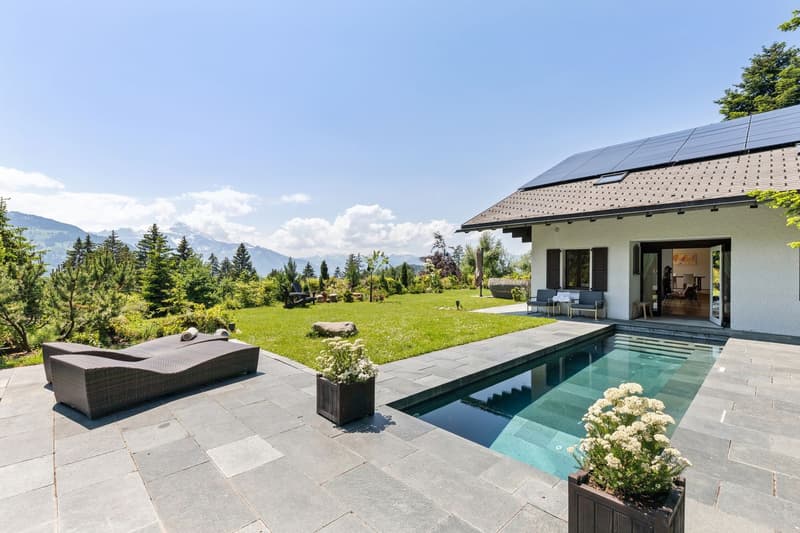 Ampio chalet con piscina riscaldata e vista mozzafiato sulle Alpi (1)