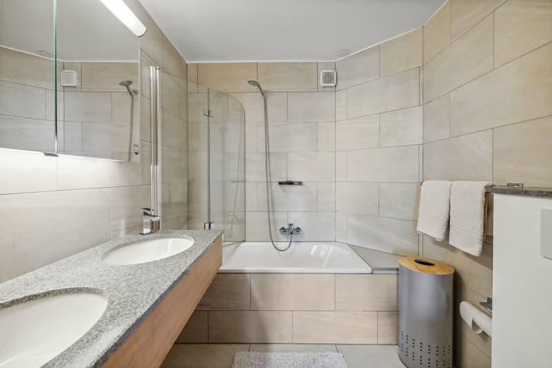 Das Granit: Renovierte 4-Zimmer-Wohnung im Domaine de la Résidence (12)