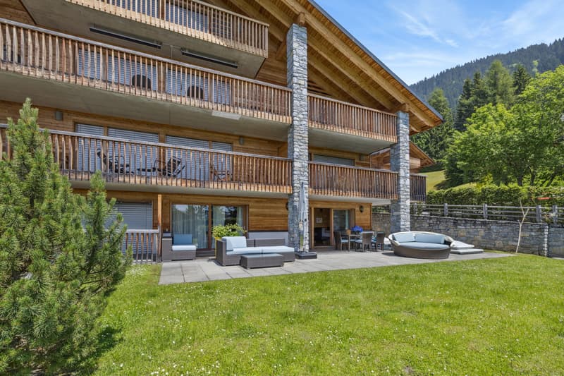 Superb 4-bedroom Duplex, Home Cinema, Garden, Ski In-Out (1)