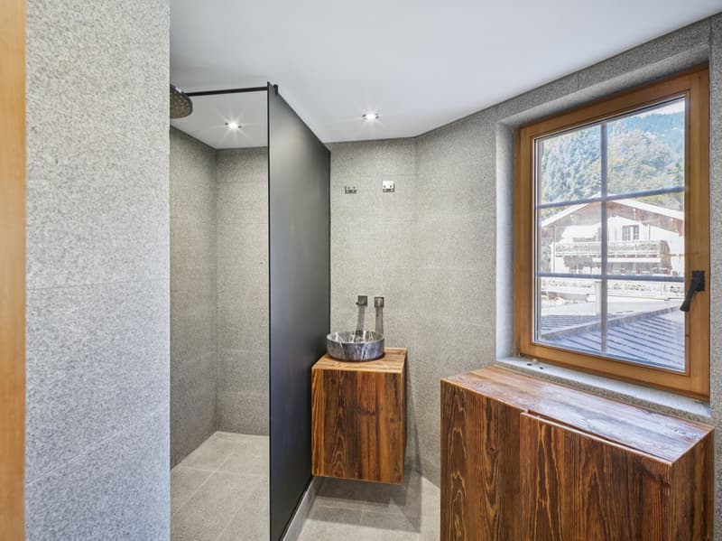Villars centre, in beautiful building 3.5 rooms luxuriously renovated, parking (9)