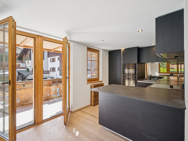 Villars centre, in beautiful building 3.5 rooms luxuriously renovated, parking (6)
