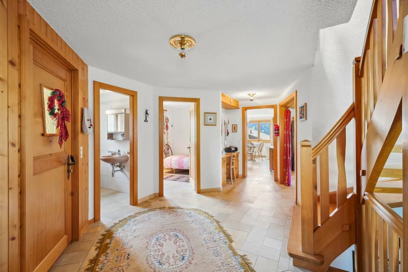 Spacious family chalet, billiard room, carnotzet, panoramic view (10)