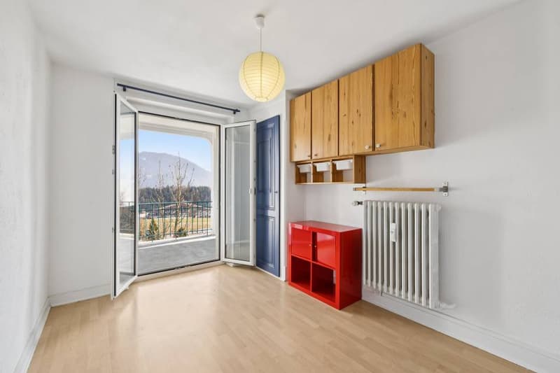 Splendid 4-bedroom duplex with private garden (8)