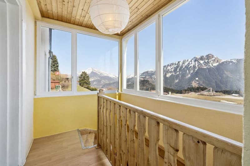 Splendid 4-bedroom duplex with private garden (10)