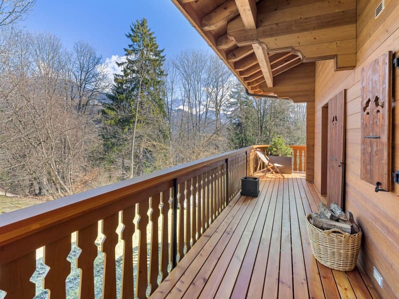 Chic & Gemütlich 4.5p mit Kamin, Balkonen, Aussicht, Spa, 2 Parkplätzen (10)