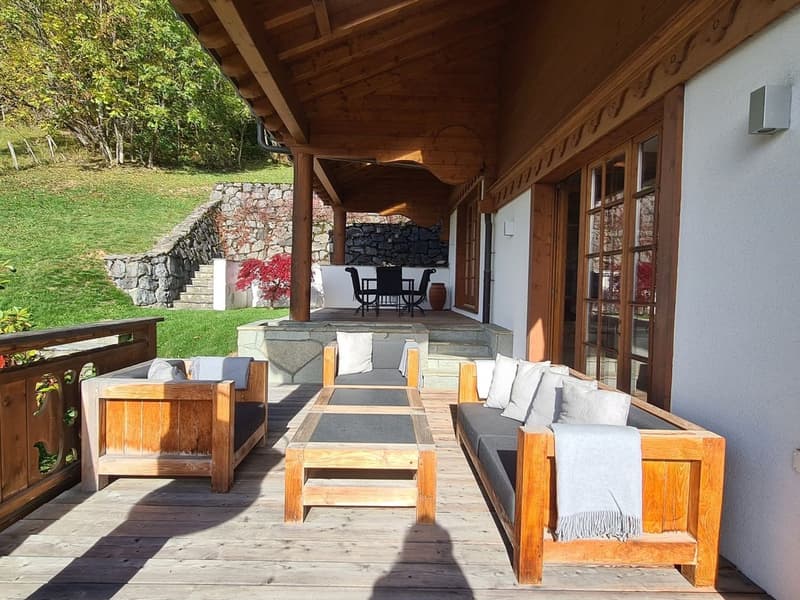 Une Ode à la sérénité, luxueux & spacieux chalet avec vue panorami (2)