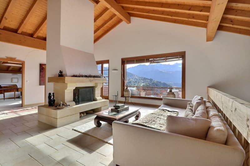 Une Ode à la sérénité, luxueux & spacieux chalet avec vue panorami (8)