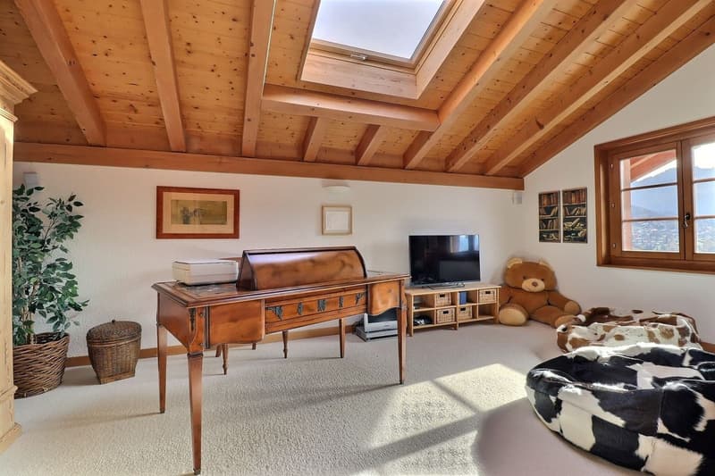 Une Ode à la sérénité, luxueux & spacieux chalet avec vue panorami (9)