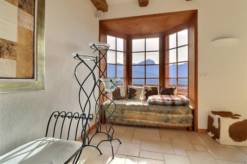 Une Ode à la sérénité, luxueux & spacieux chalet avec vue panorami (13)