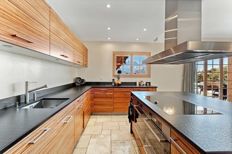 Chalet d'exception de 15 pièces, ascenseur et vue panoramique! (10)