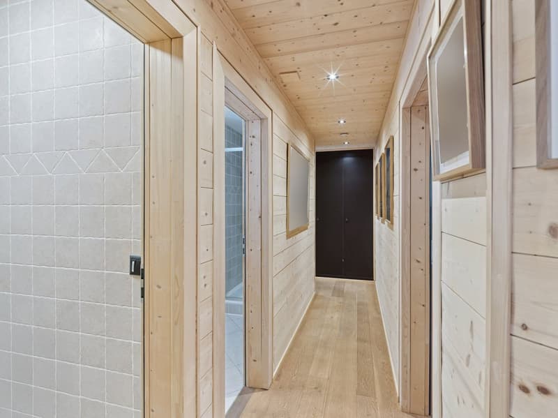 Beautiful 4.5-room chalet with fireplace, private garden, view, and 2 parking spaces (13)