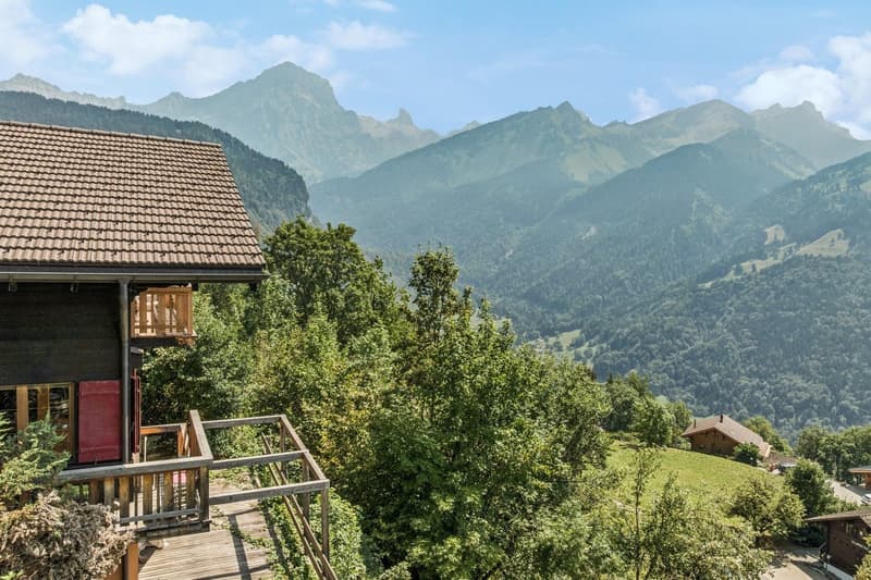 Chalet rénové sur les hauteurs de Gryon, studio indépendant, vue impre (1)