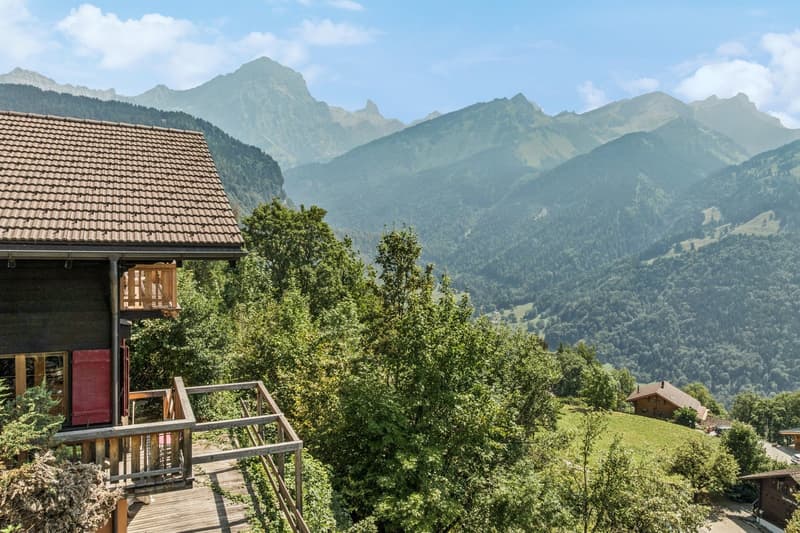 Chalet rénové sur les hauteurs de Gryon, studio indépendant, vue impre (1)