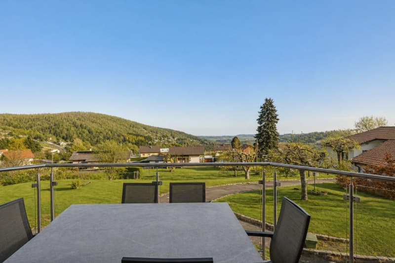 Villa-Chalet: Charme, Authentizität und alpine Serenität mit Seeblick (2)
