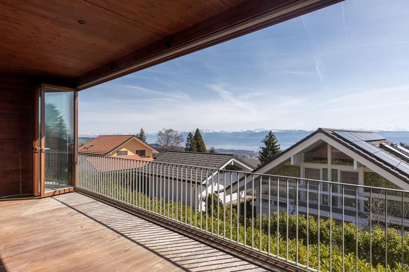 Schönes Architektenhaus mit Blick auf den Genfersee (1)
