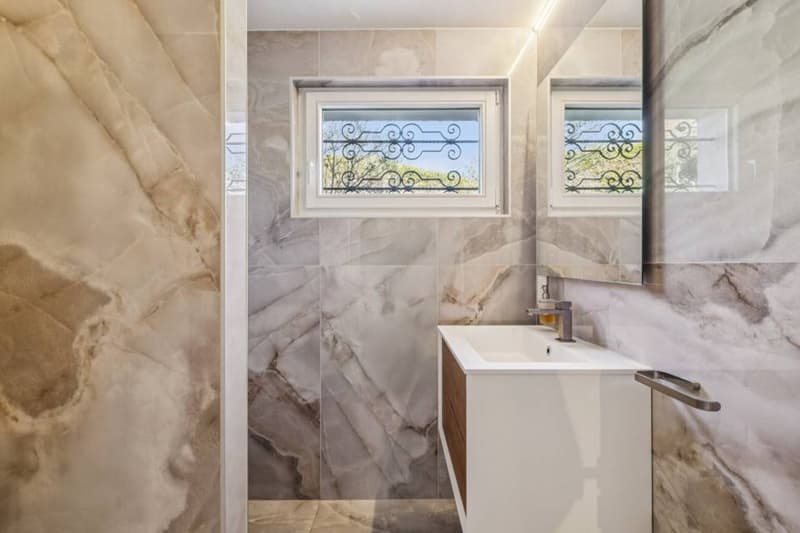 SALLE DE DOUCHE