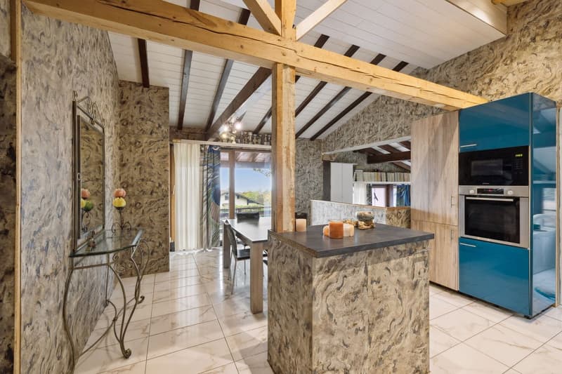 Individual chalet, quiet with lake view (7)