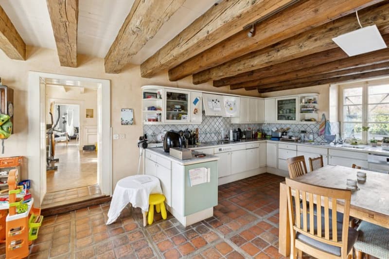Character and volume for this historic house (6)
