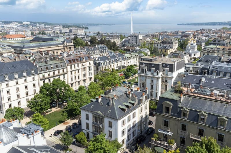 Exceptional private hotel in the heart of the city (3)