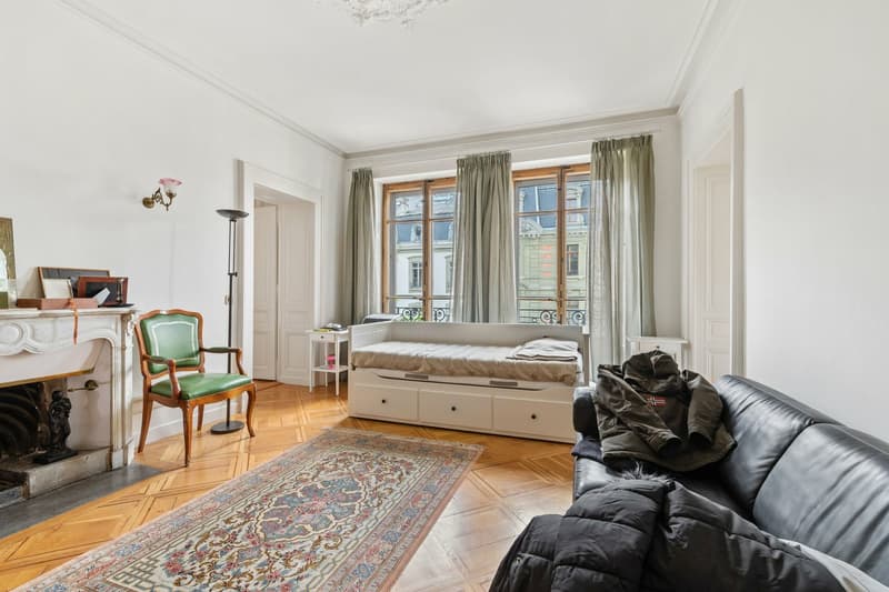 Exceptional private hotel in the heart of the city (13)