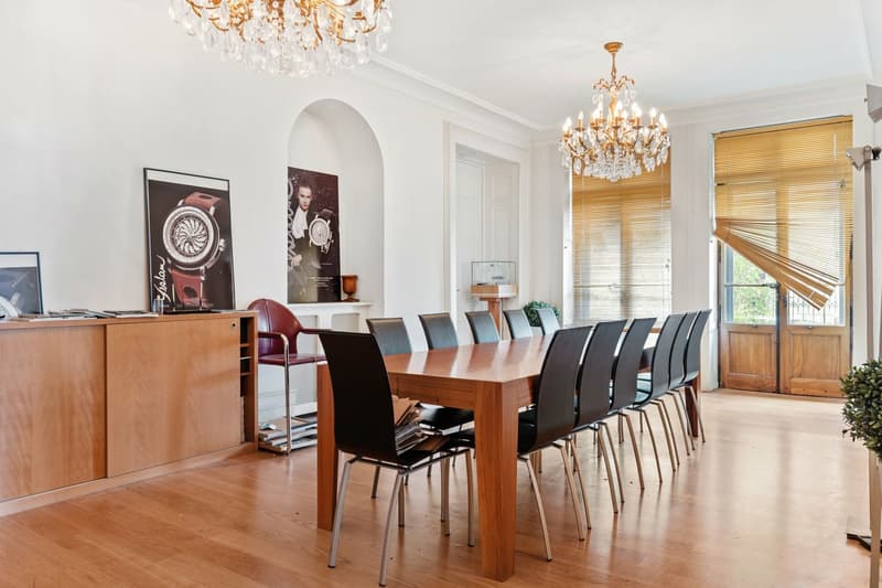 Exceptional private hotel in the heart of the city (8)