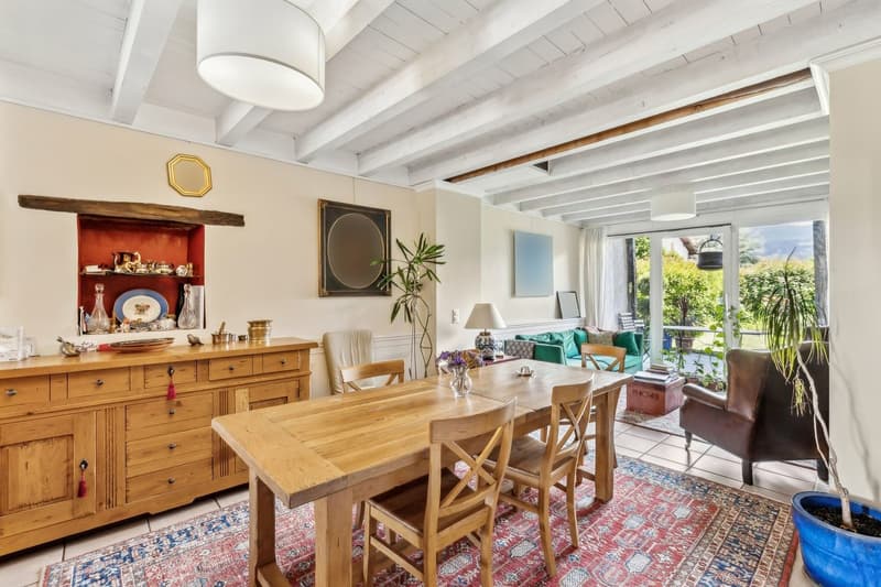 Magnifique maison avec cachet au coeur de Jussy (2)