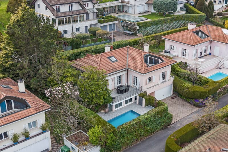 ESCLUSIVITÀ: Villa Individuale di 8 pezzi con piscina (3)