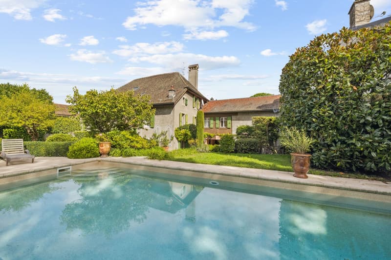 EXCLUSIVITY: Rare 18th Century Village House with Pool (1)