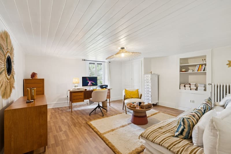 EXCLUSIVITY: Rare 18th Century Village House with Pool (9)