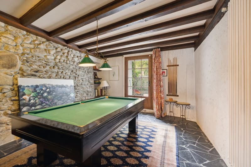 EXCLUSIVITY: Rare 18th Century Village House with Pool (5)