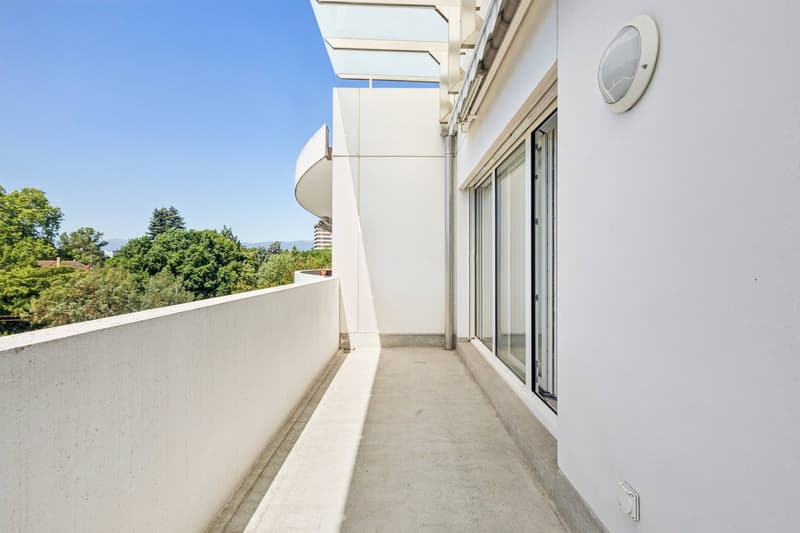 Agréable balcon principal, avec vue dégagée et sans vis-à-vis