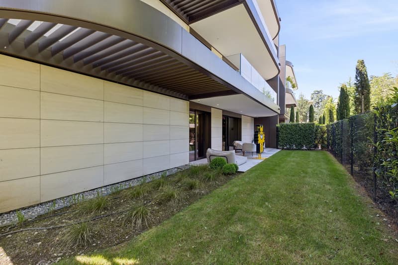 Opportunité unique - Appartement d'exception en rez-de-jardin au sein (13)