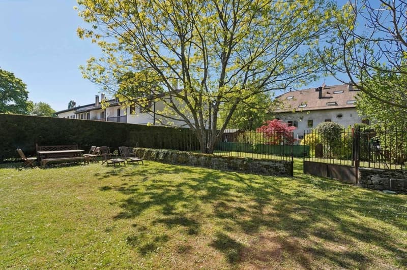 Appartement de charme en duplex avec jardin privatif (2)