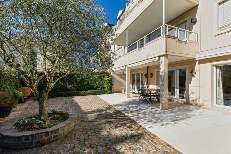 Bel appartement avec terrasse (1)