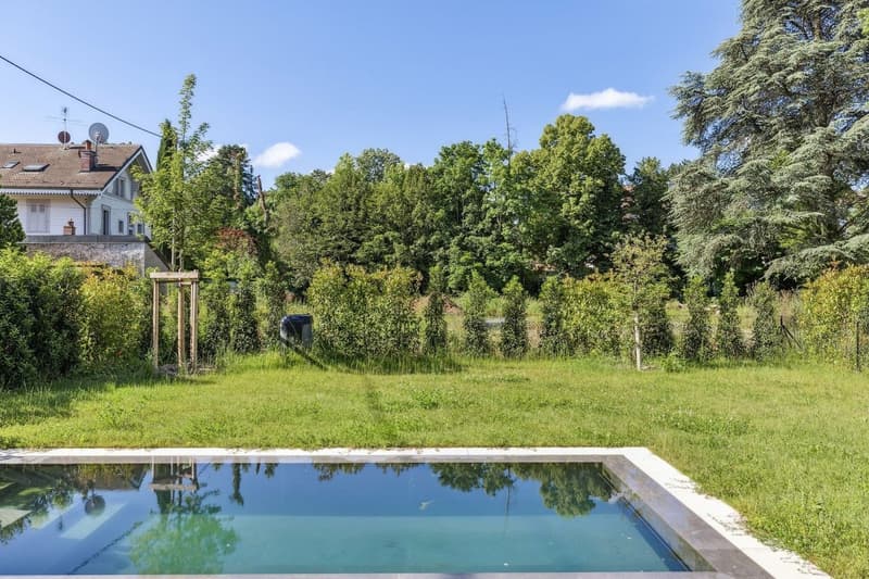 Villa THPE d'exception avec piscine à Chêne-Bougeries (4)