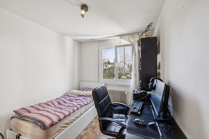 Wohnung mit 4,5 Zimmern und Balkon (7)