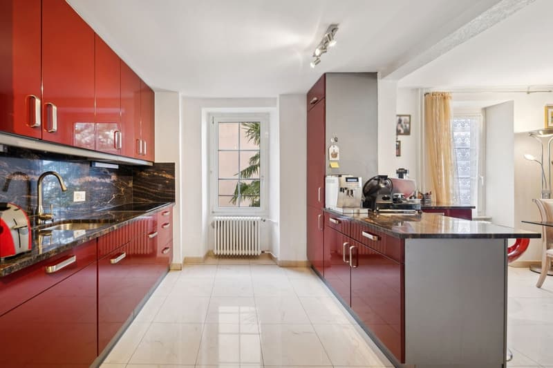 In the heart of Veytaux - Ideally located building (9)