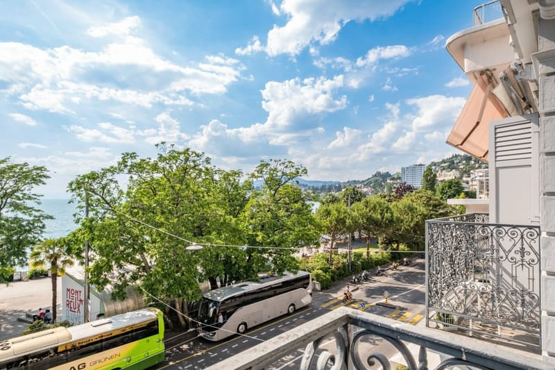 A due passi dal lago! Lussuoso appartamento con vista nel cuore di Montreux (3)
